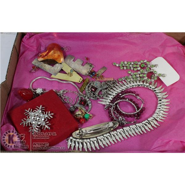 FLAT OF VINTAGE JEWELRY