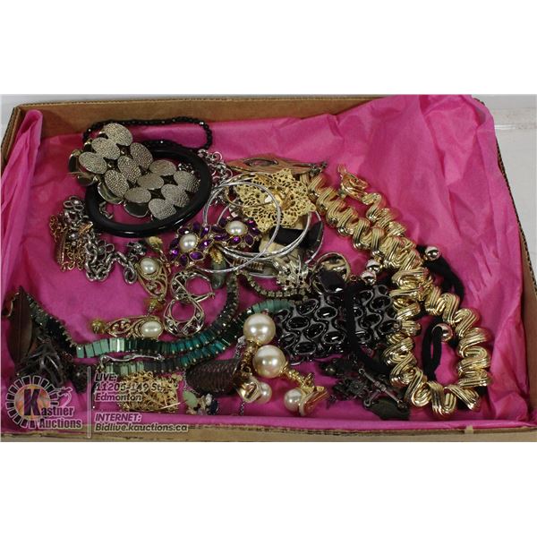 FLAT OF VINTAGE JEWELRY