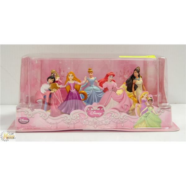 DISNEY FIGURINE PLAYSET