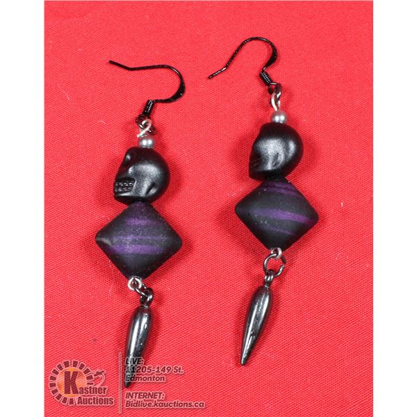 BLACK SKULLS DANGLY EARRINGS