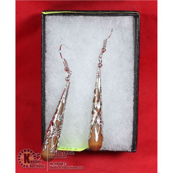 BROWN W/SILVER DROP EARRINGS