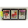 Image 1 : 3 BOBBY ORR CARDS IN BLACK CASE