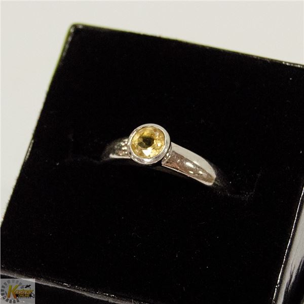 VINTAGE .925 STERLING SILVER & CITRINE RING SZ 8