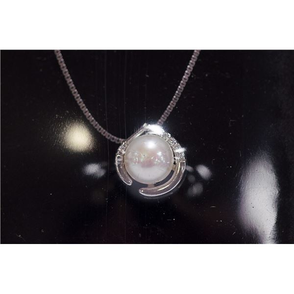 UNCLAIMED .925 CHAIN AND FRESH WATER PEARL PENDANT