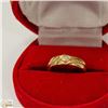 Image 1 : 10 KT GOLD RING WITH DIAMOND - SIZE 7