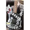 Image 3 : HAND CRAFTED CUSTOM BUILT GUITAR