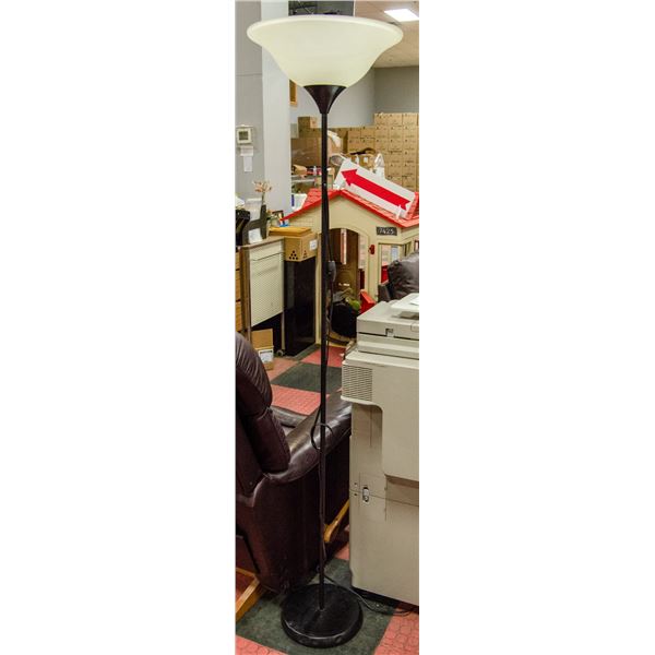 70" TALL FLOOR LAMP WITH SHADE