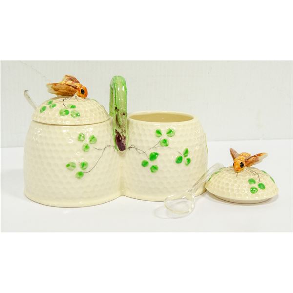 VINTAGE MAJOLICA DOUBLE HONEY JAM BEE POT