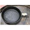 Image 1 : LARGE CAST IRON FRYING PAN