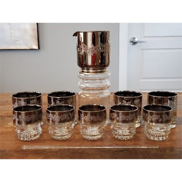 MID CENTURY MODERN SILVER FADE EMBOSSED COCKTAIL