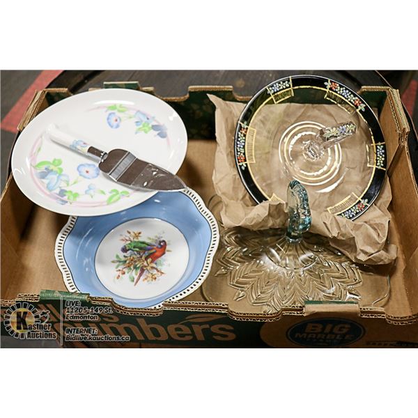 PRETTY PORCELAIN PARROT BOWL AND FLORAL PEDESTAL