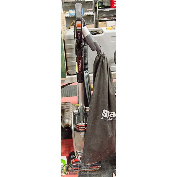 SHARK DUO CLEAN VACUUM CLEANER W/ ACCESSORIES