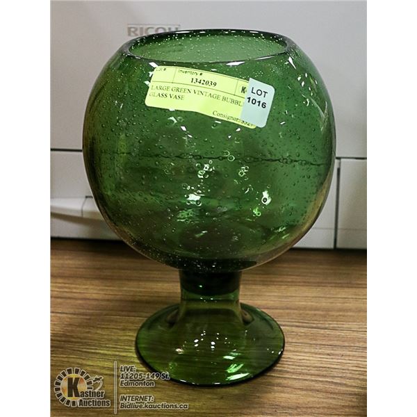 GREEN VINTAGE BUBBLE GLASS VASE