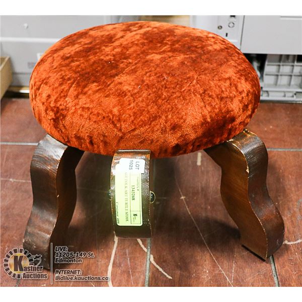 VINTAGE FOLK ART TURTLE STOOL