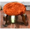 Image 1 : VINTAGE FOLK ART TURTLE STOOL