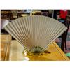 Image 1 : VINTAGE BRASS TABLE TOP FAN LAMP