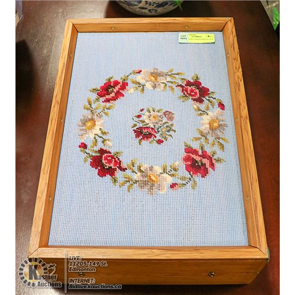 NEEDLEPOINT SPOON DISPLAY BOX