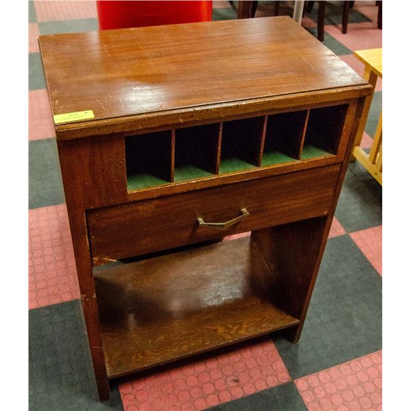VINTAGE HANDMADE WOOD ORGANIZER W/ 1 DRAWER