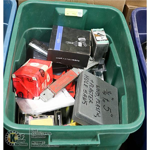 RUBBERMAID TOOLBOX FULL OF TOOLS