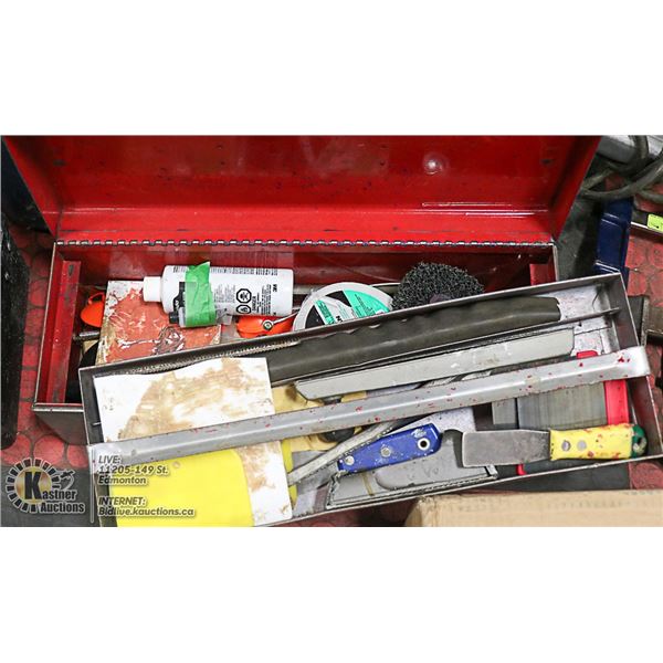 TOOLBOX WITH BODY TOOLS