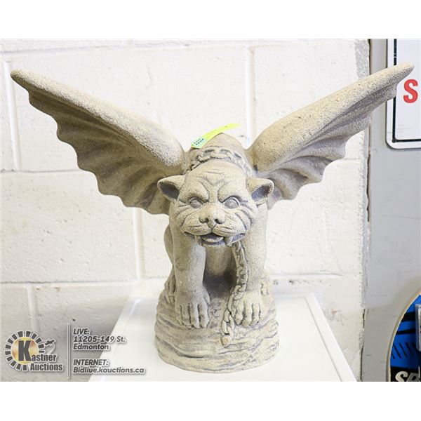 LARGE GARGOYLE GARDEN ORNAMENT