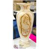 Image 1 : UNCLAIMED 10" NATURAL ONYX CARVED VASE