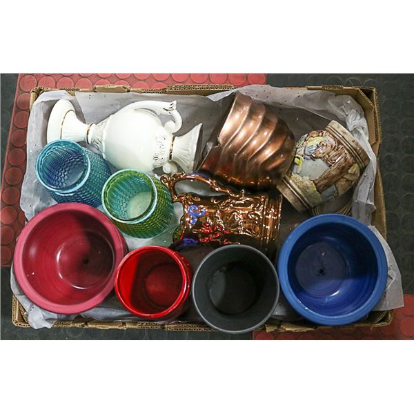FLAT OF 6 VASES & 4 FLOWER POTS