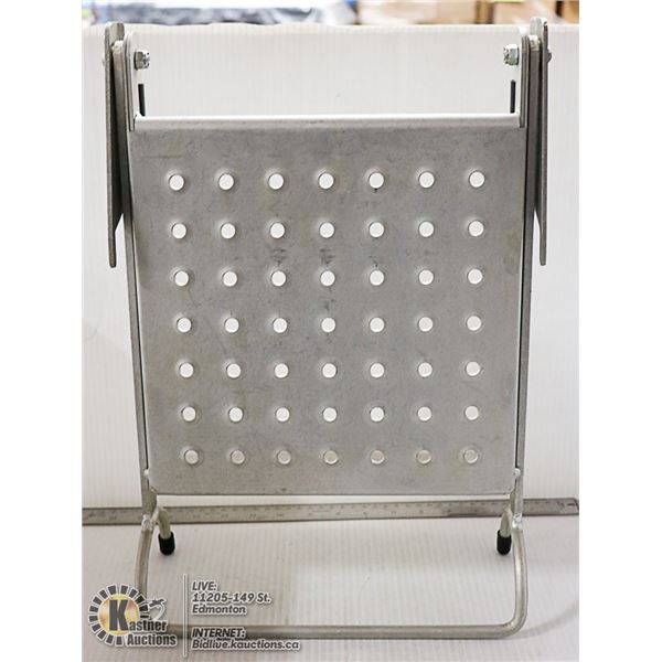 "LITTLE GIANT LADDER" WORK PLATFORM - MODEL