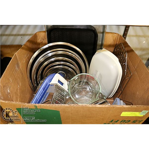 BOX WITH BAKEWARE & KITCHENWARE INCL. BAKE