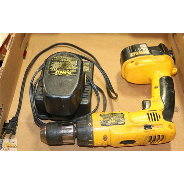 DEWALT 14.4 V DRILL W/ CHARGER & 2 BATTERIES