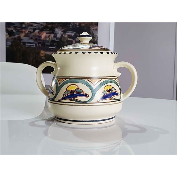 HONITON POTTERY - JACOBEAN SCROLL PATTERN - ART