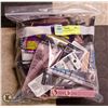 Image 1 : BAG LOT OF BRAND NEW EYE MAKEUP