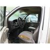 Image 25 : Chevrolet 2002 Dually 15' Cargo Box Truck w/ Lift Gate 10,000 GVW, 189119 Miles