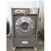 Image 2 : Milnor Industrial Garment Dryer