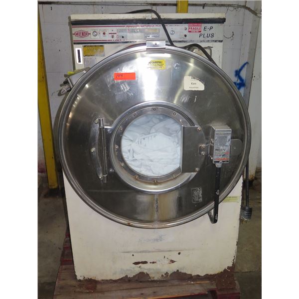 Milnor E-P Plus Commercial Front Loading Washer 30022M5J (door catch stuck)