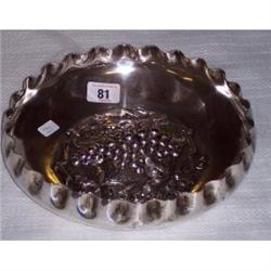 8½" CIRCULAR WALKER AND HALL GRAPE EMBOSSE