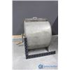 Image 3 : Vintage Galvanized Butter Churn