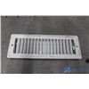 Image 3 : Door Hangers, Closet Rod, Vent Cover & Sprayer