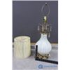 Image 7 : Vintage Lamp w/Shade
