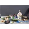 Image 1 : Assorted Decor