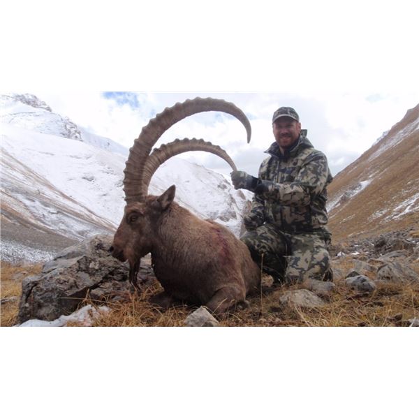Mid-Asian Ibex Hunt in Kyrgyzstan or Tajikistan