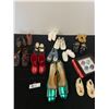 Image 1 : Small Box Lot of Vintage Shoes and Baby Shoes