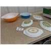 Image 1 : Pyrex Daisy Cinderella Bowl 68-73 , 2 Verde Casserole Lids 67-72 , 2 Butterfly Casserole Lids