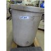Image 1 : (DJ)Medalta 15 Gal Crock