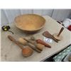 Image 1 : Preimitive Bread Bowl, 1 Wood Utensil & Paddle Press