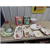 Image 1 : Christmas Trays, Plates, 3 Tier Tray & More