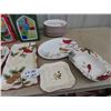 Image 2 : Christmas Trays, Plates, 3 Tier Tray & More