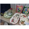 Image 3 : Christmas Trays, Plates, 3 Tier Tray & More