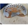 Image 3 : 3 Metal Implement Seats