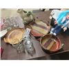 Image 2 : Pottery Trays, Rabbit Pitcher, Sealer Mugs, Plus More